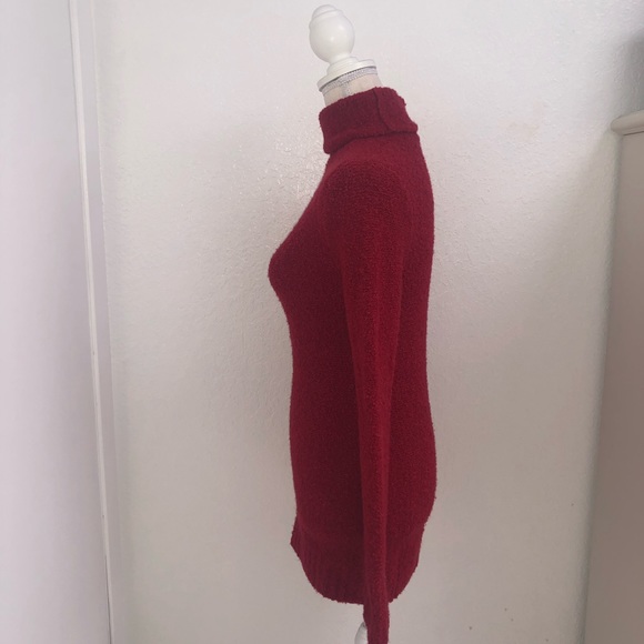 Long Sleeved Turtleneck - Picture 3 of 5